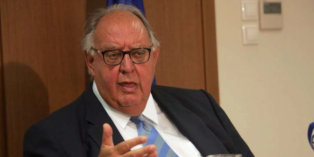 Στο εδώλιο ο Πάγκαλος: Συκοφαντική δυσφήμιση το «κοπρίτες και κοπανατζήδες» που είχε πει σε δημόσιους υπάλληλους